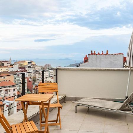Mesmerizing Flat With Bosphorus View In Beyoglu Apartment Istanbul Bagian luar foto