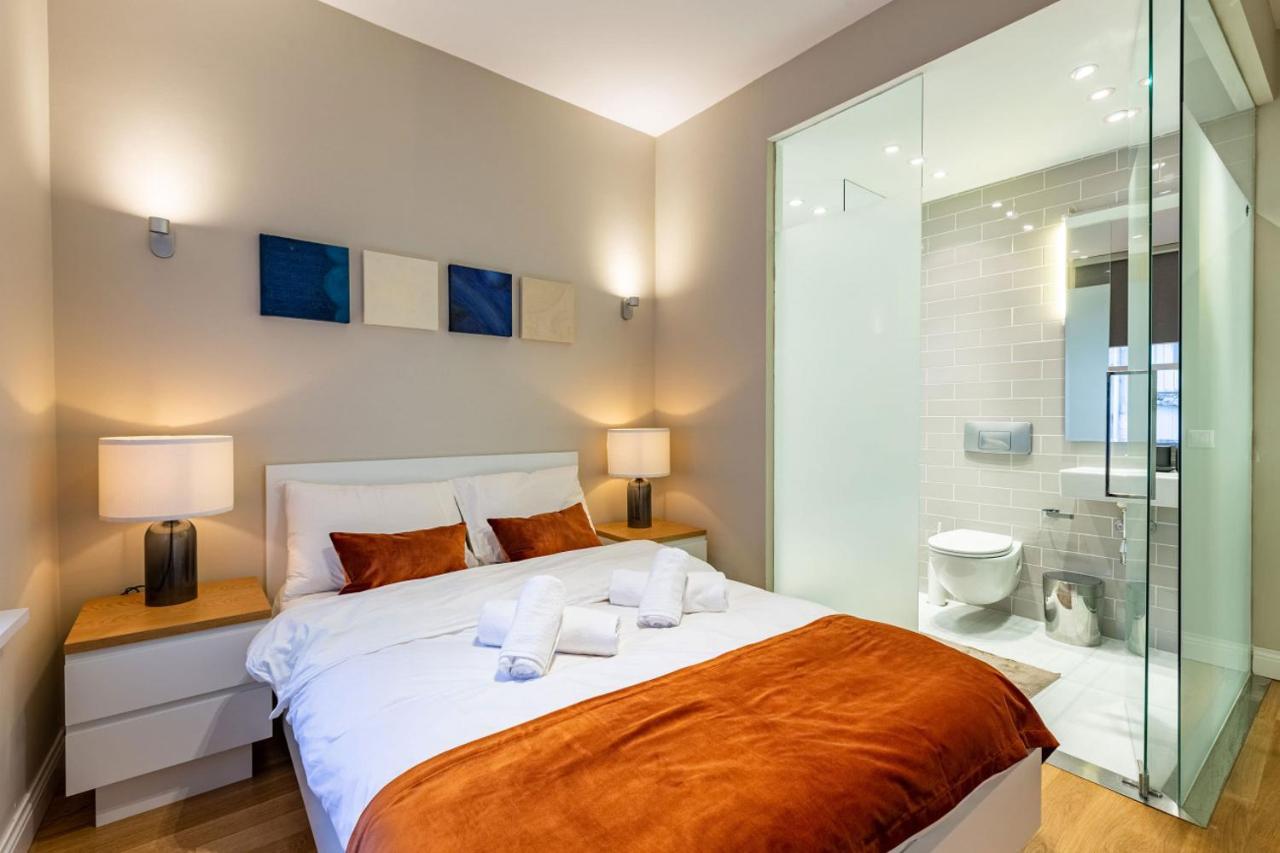 Mesmerizing Flat With Bosphorus View In Beyoglu Apartment Istanbul Bagian luar foto