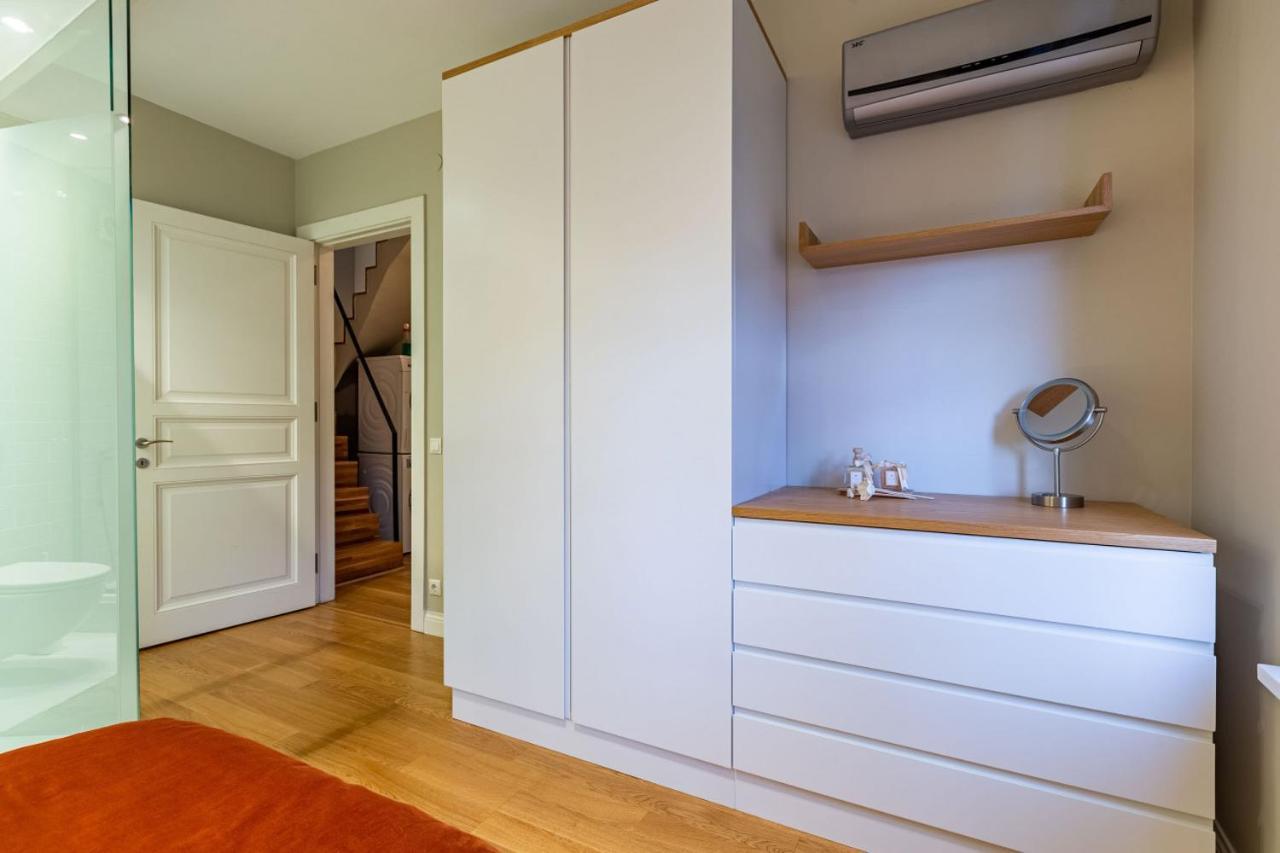 Mesmerizing Flat With Bosphorus View In Beyoglu Apartment Istanbul Bagian luar foto